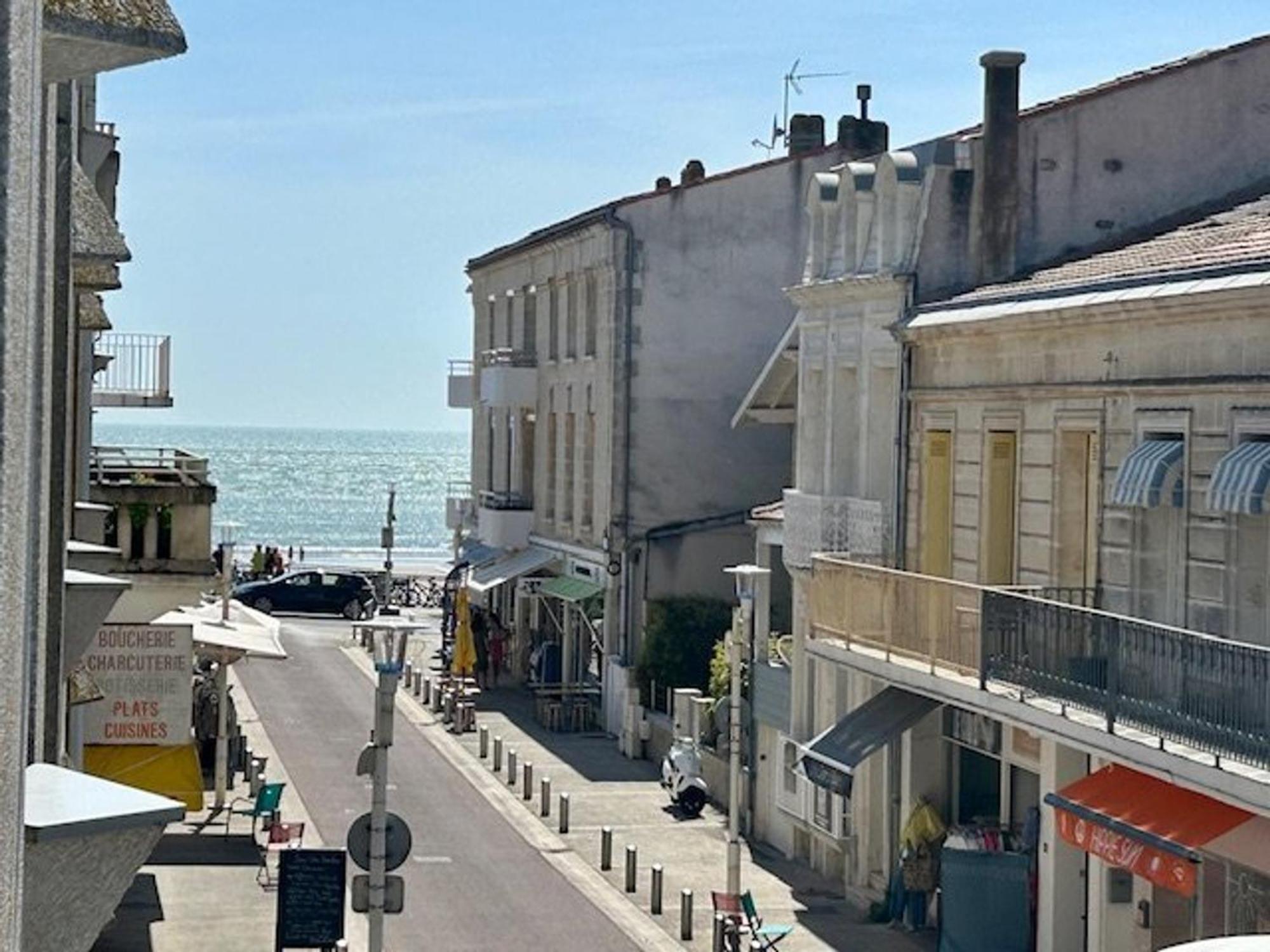 Appartement T2 A Royan, 4 Pers., Proche Plage Et Commerces, Parking, Balcon, Confortable Et Equipe - Fr-1-494-60 Екстериор снимка